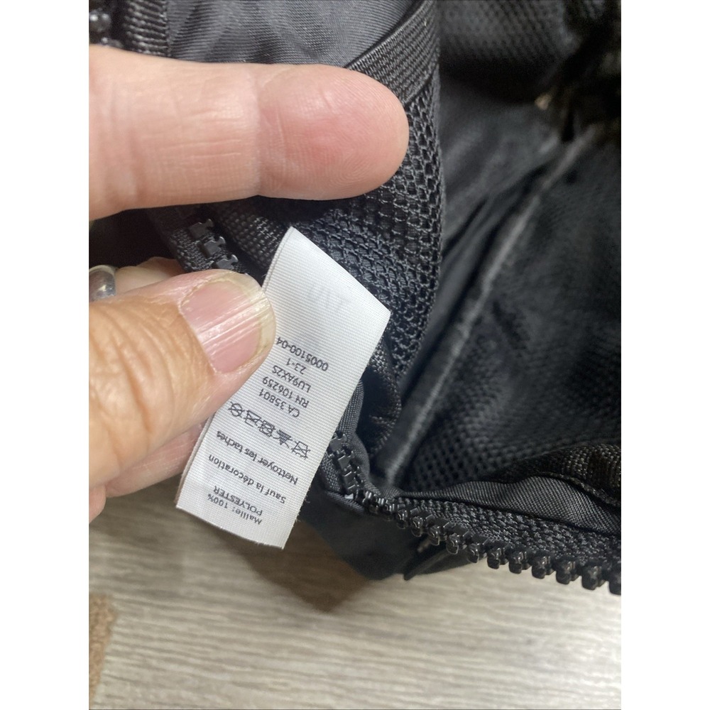 NWT Lululemon Everywhere Belt Bag Black W/White Large Logo Silver Hardware - Picture 10 of 10